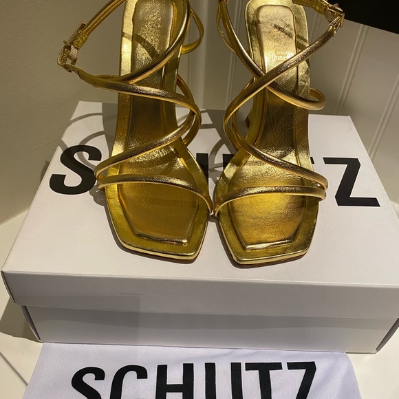 Shultz gold strappy heels.  Size 8.5.  New with box and shoe bag. - Picture 5 of 7